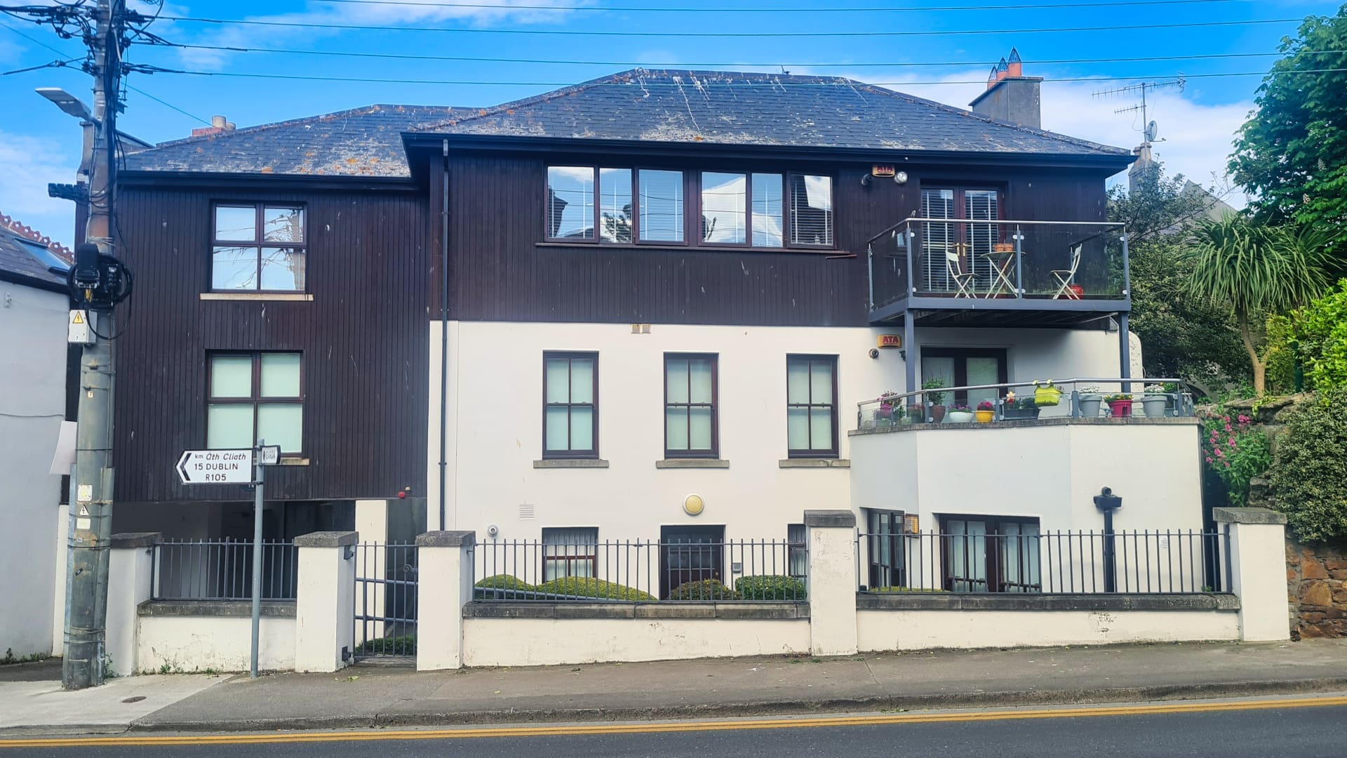 4 Emo House, Main Street, Howth, Co. Dublin Kelly.ie