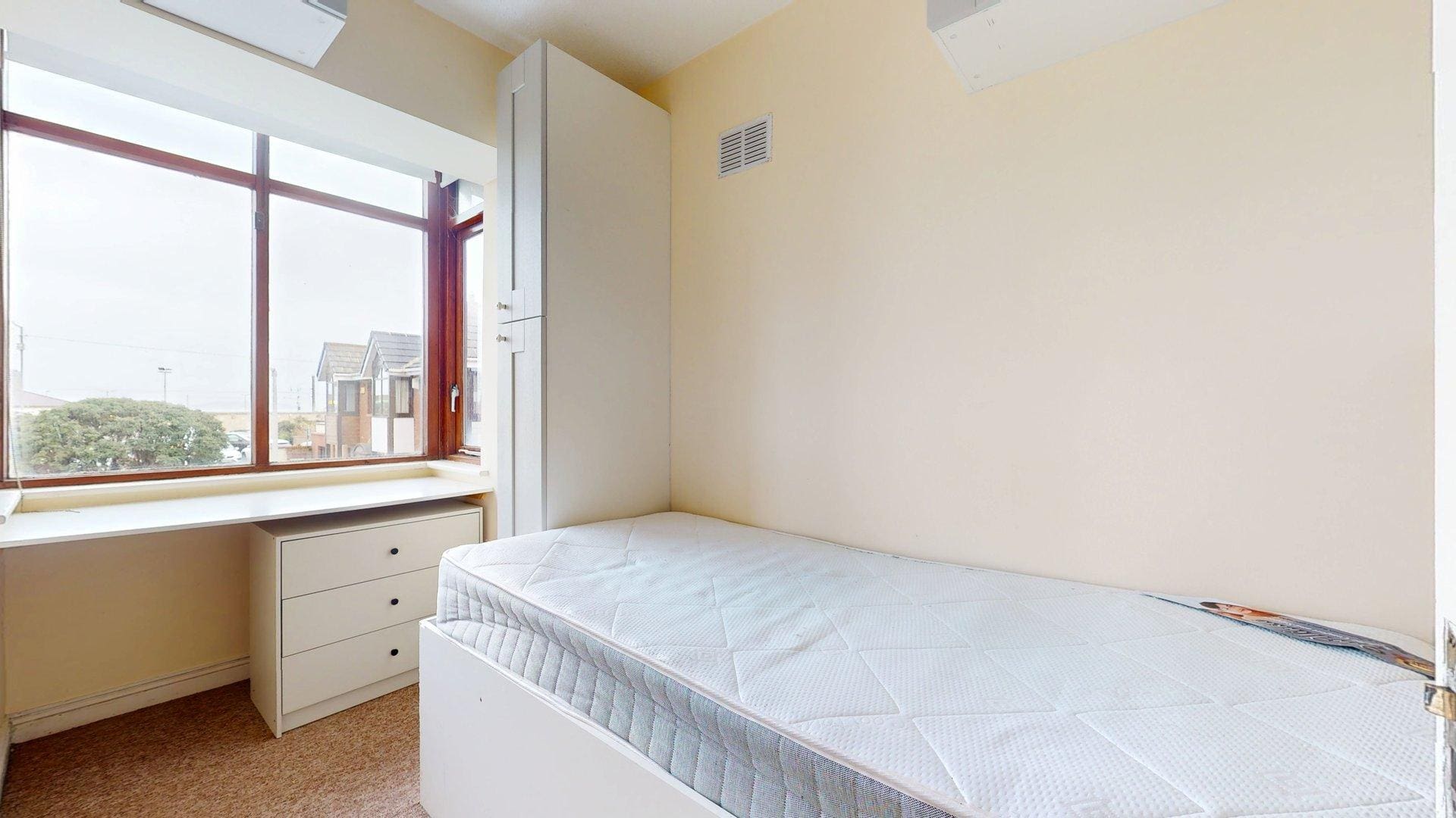 6-Tramway-Court-Sutton-D13-02272026_163355